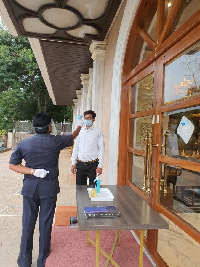 Hotel Mbc Citadel Nashik Zewnętrze zdjęcie