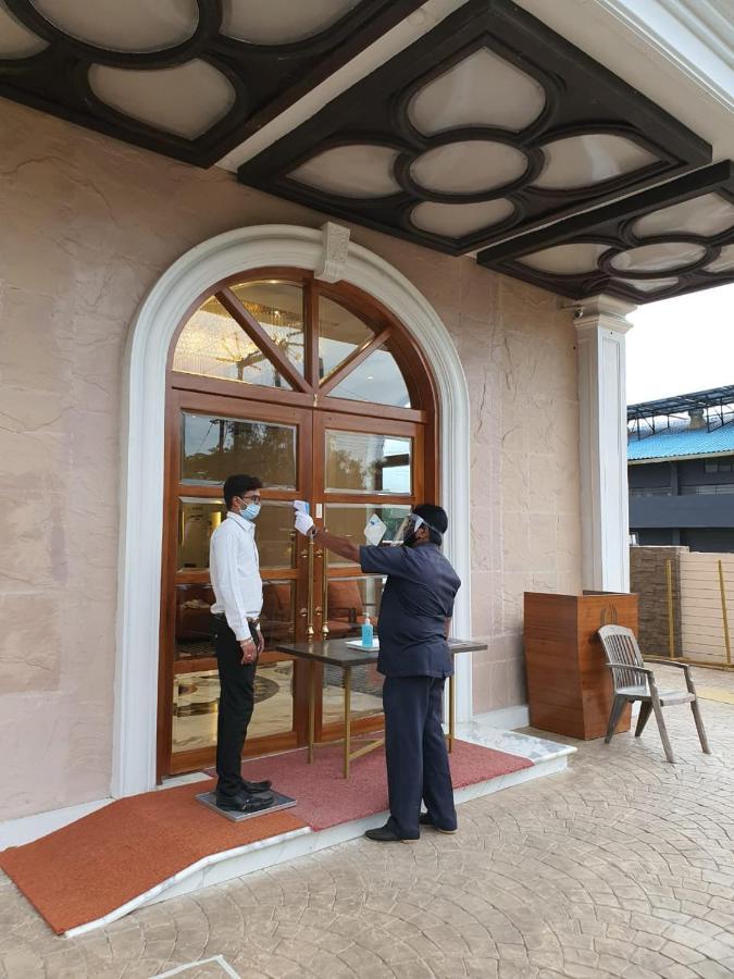 Hotel Mbc Citadel Nashik Zewnętrze zdjęcie