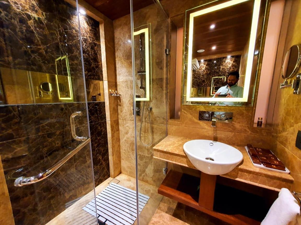 Hotel Mbc Citadel Nashik Zewnętrze zdjęcie