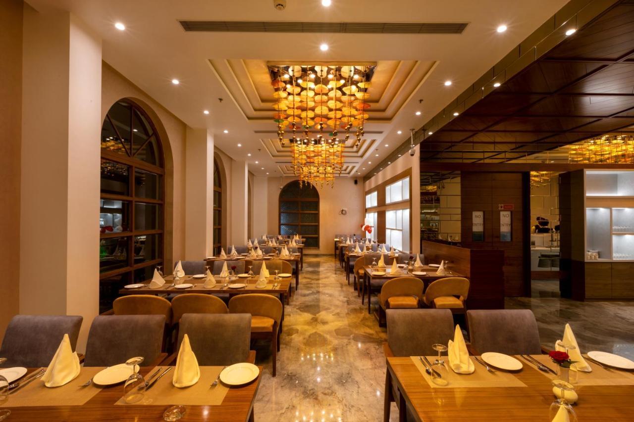 Hotel Mbc Citadel Nashik Zewnętrze zdjęcie