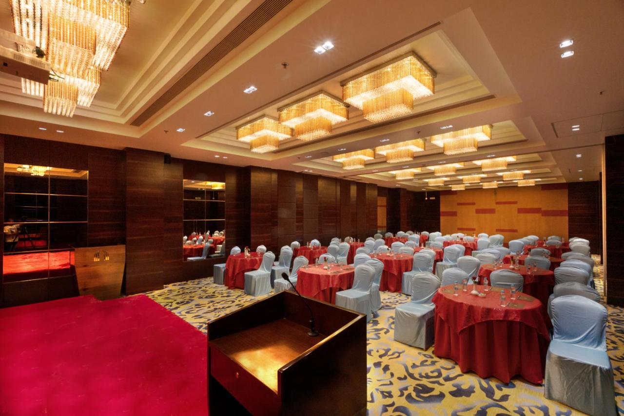 Hotel Mbc Citadel Nashik Zewnętrze zdjęcie