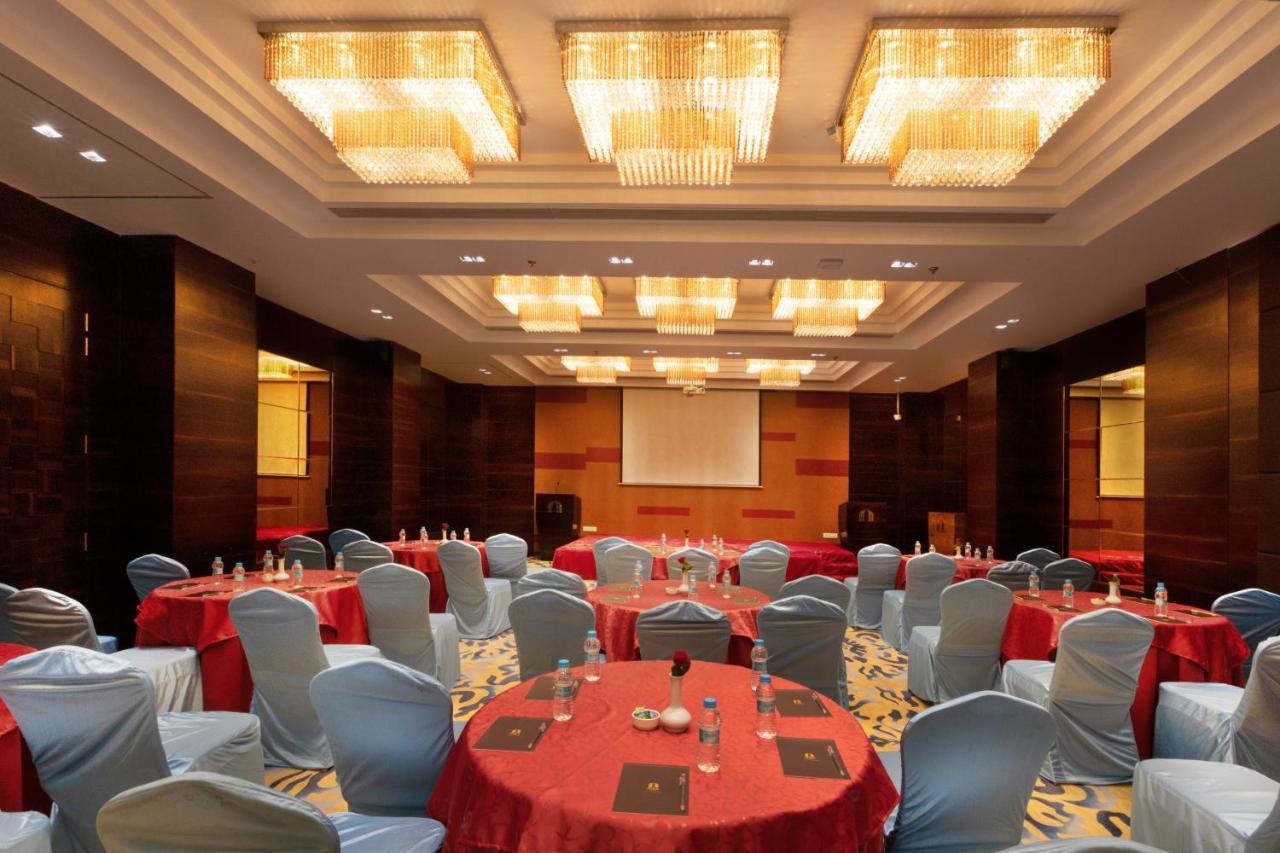Hotel Mbc Citadel Nashik Zewnętrze zdjęcie