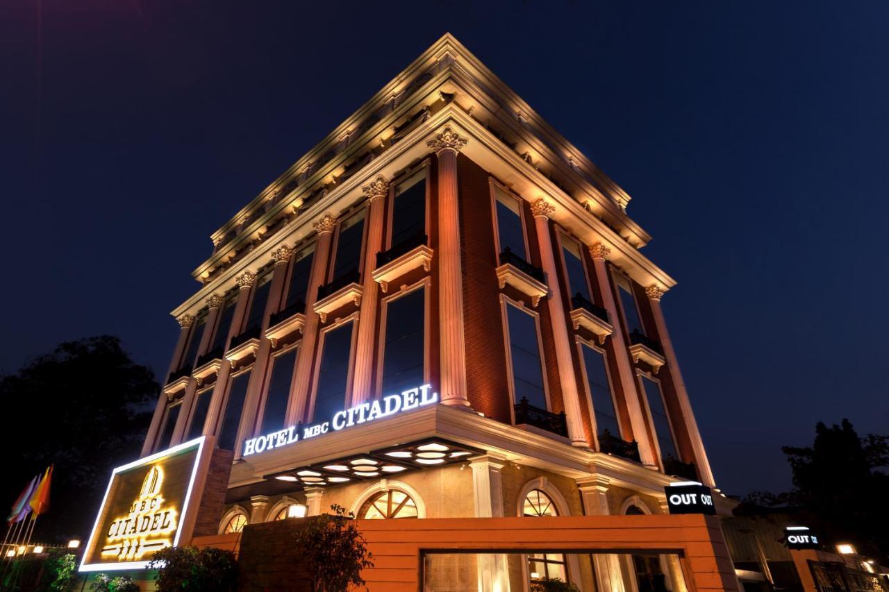 Hotel Mbc Citadel Nashik Zewnętrze zdjęcie
